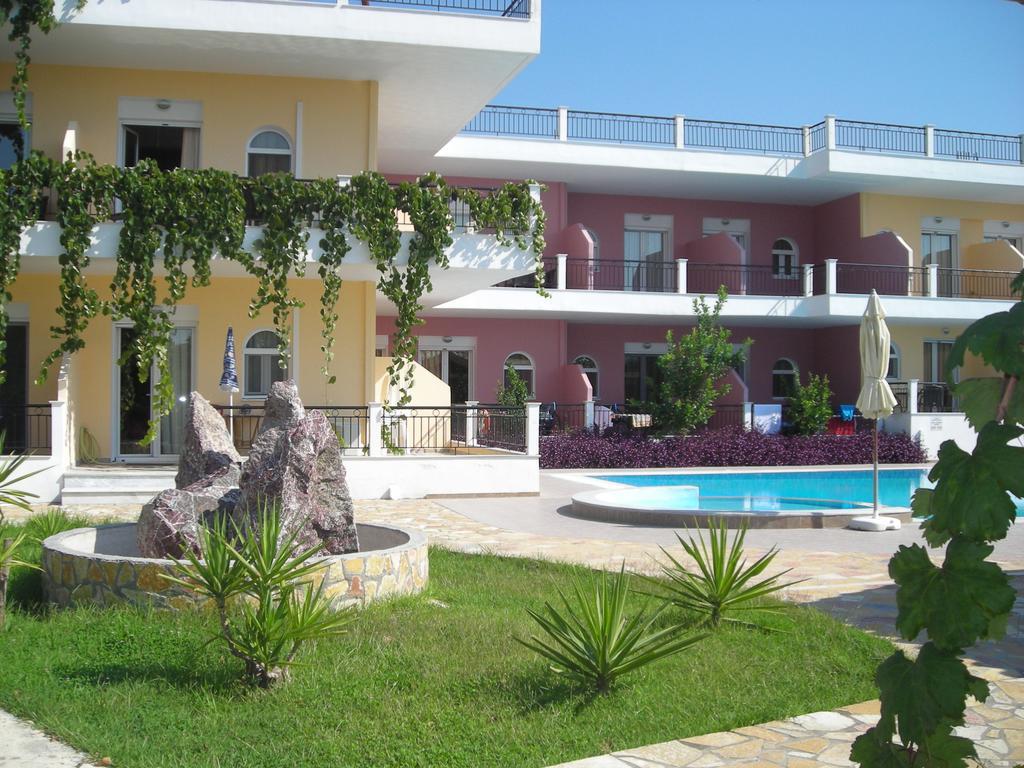 Fotini Studios Vassiliki Esterno foto