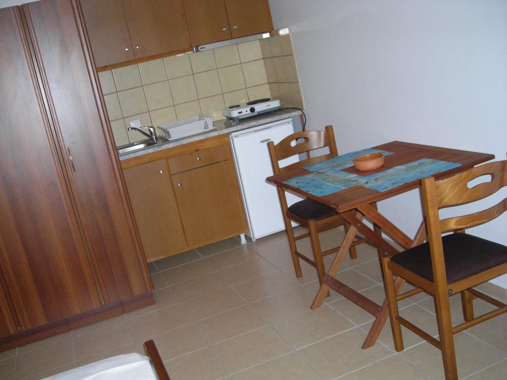Fotini Studios Vassiliki Esterno foto